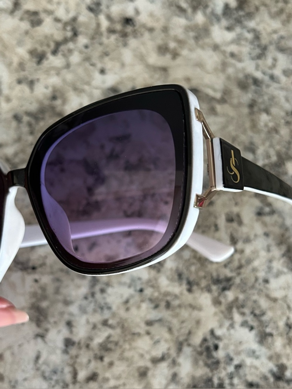 Jessica Simpson Oversized Square Sunglasses White Black Gold JS Logo Purple Tint - Picture 3 of 13